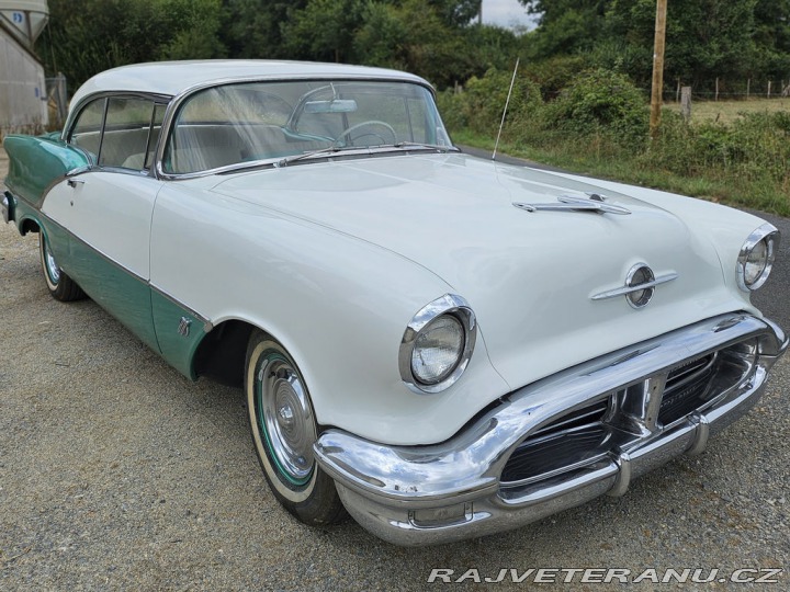 Oldsmobile 88 Super “88“ Holiday Coupe 1956