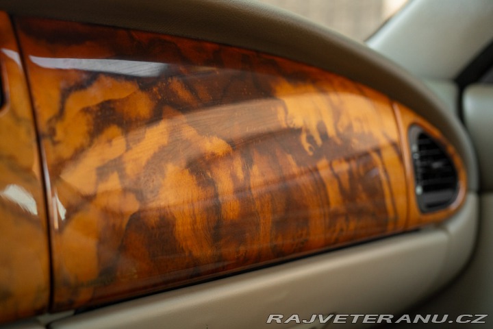 Jaguar XK8 COUPE GENTLEMEN SPEC 1998