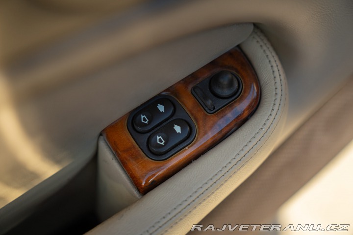 Jaguar XK8 COUPE GENTLEMEN SPEC 1998