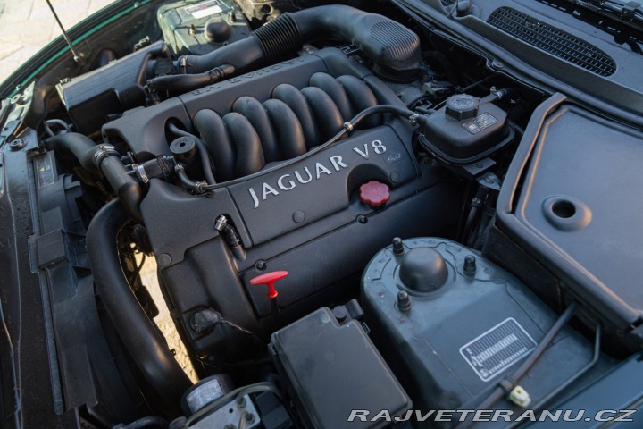 Jaguar XK8 COUPE GENTLEMEN SPEC 1998