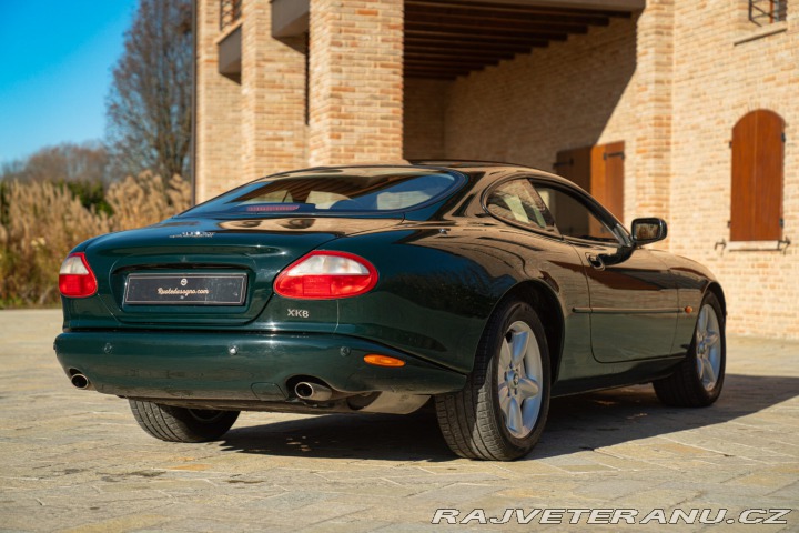 Jaguar XK8 COUPE GENTLEMEN SPEC 1998
