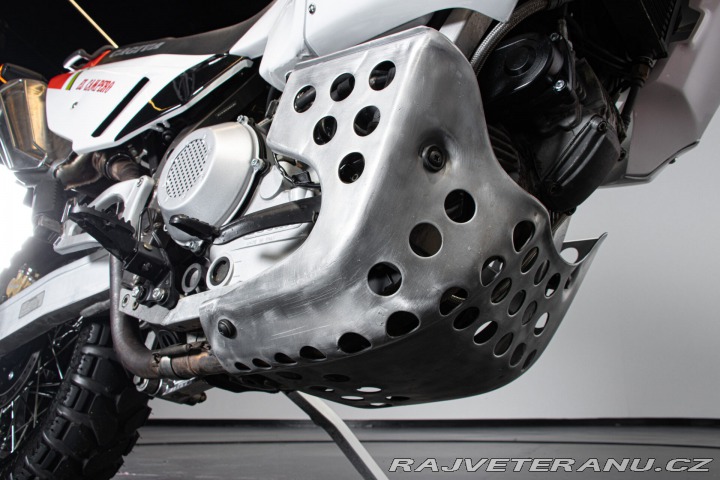 Ostatní značky Ostatní modely Cagiva ELEFANT 900 DESMODUE 1995