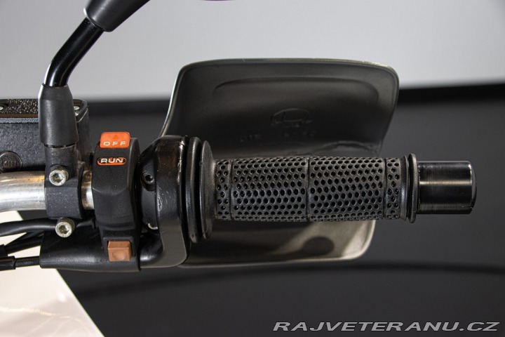 Ostatní značky Ostatní modely Cagiva ELEFANT 900 DESMODUE 1995