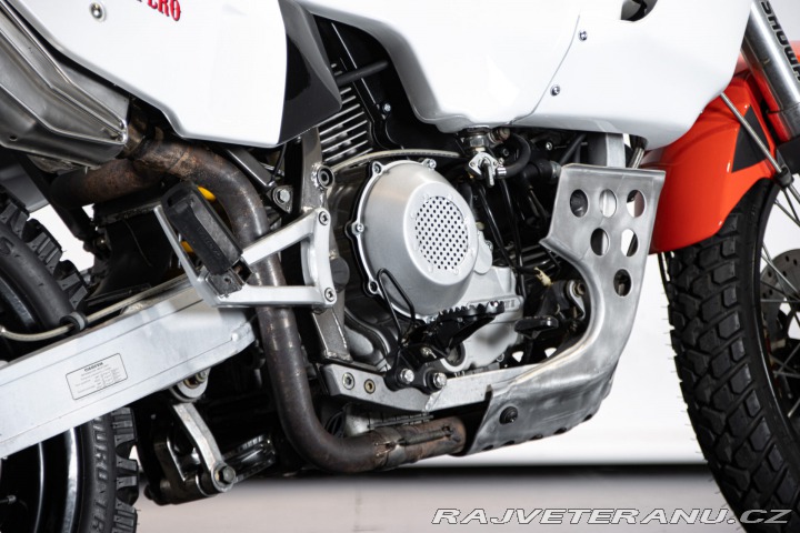 Ostatní značky Ostatní modely Cagiva ELEFANT 900 DESMODUE 1995