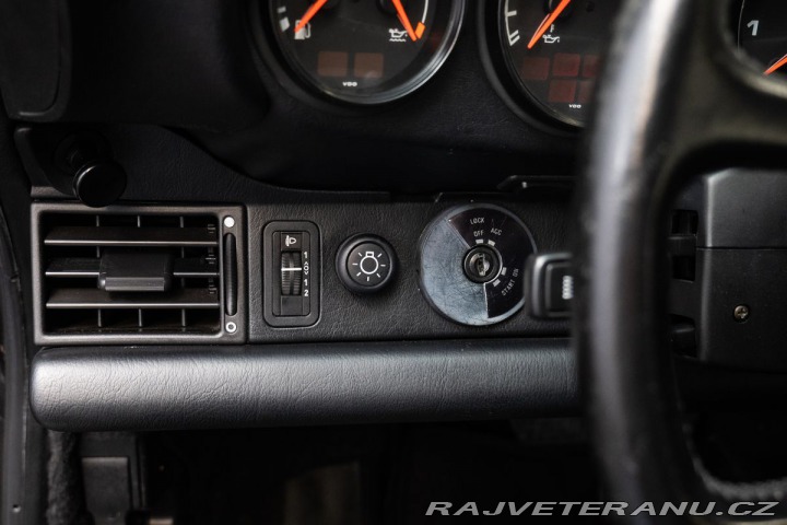 Porsche 911 (964) Carrera 2 automat 1990