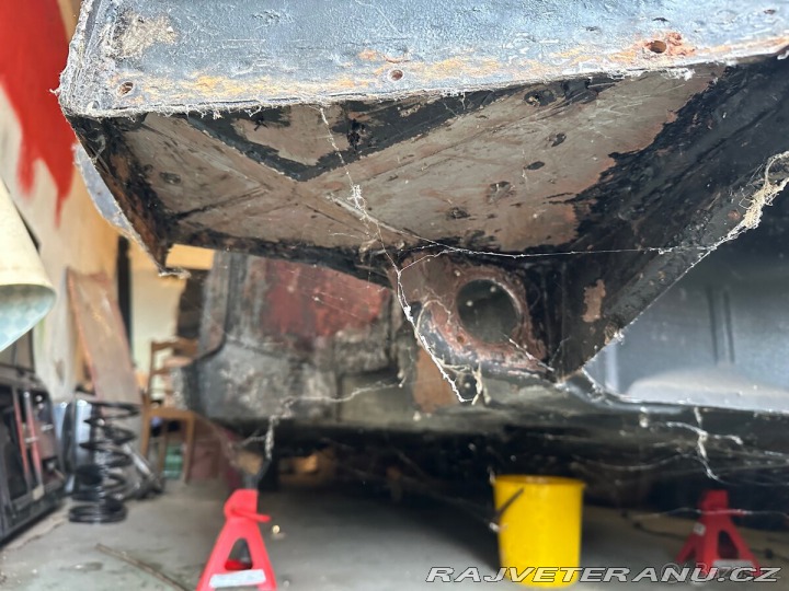 Tatra 613 613-2 Chromka 1979