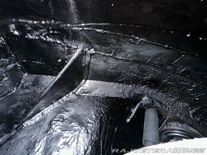 Tatra 613 613-2 Chromka 1979