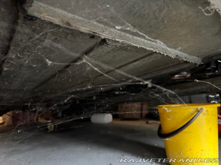 Tatra 613 613-2 Chromka 1979