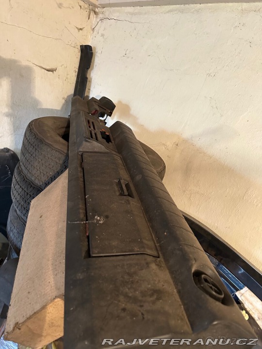 Tatra 613 613-2 Chromka 1979