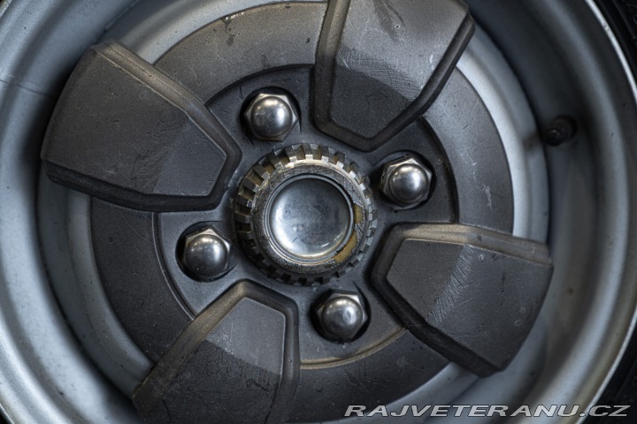 Nissan Cherry DATSUN 100 A (CHERRY) 1975