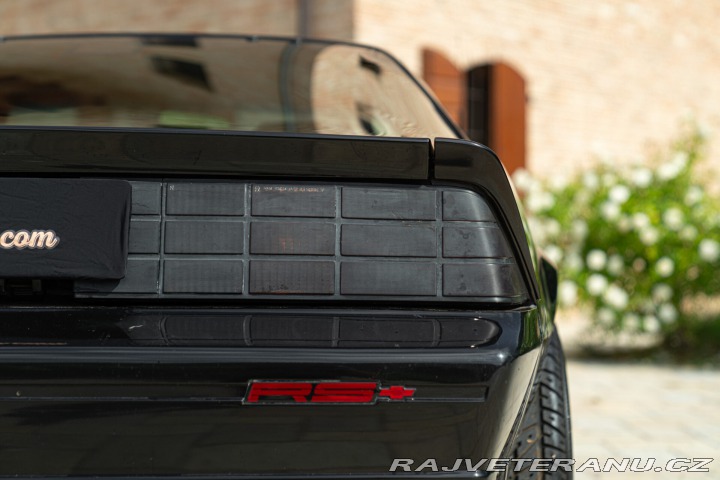 Chevrolet Camaro III Z28 RS 5.0 V8 1992