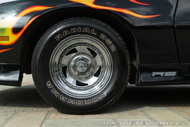 Chevrolet Camaro III Z28 RS 5.0 V8 1992