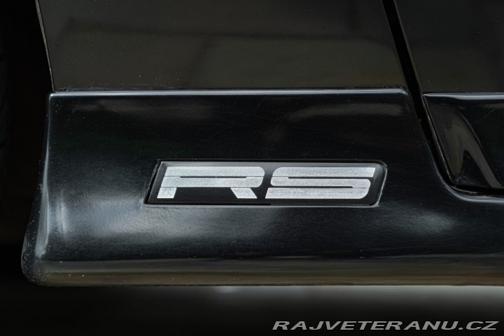 Chevrolet Camaro III Z28 RS 5.0 V8 1992