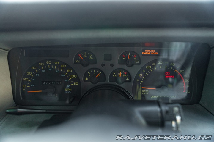Chevrolet Camaro III Z28 RS 5.0 V8 1992