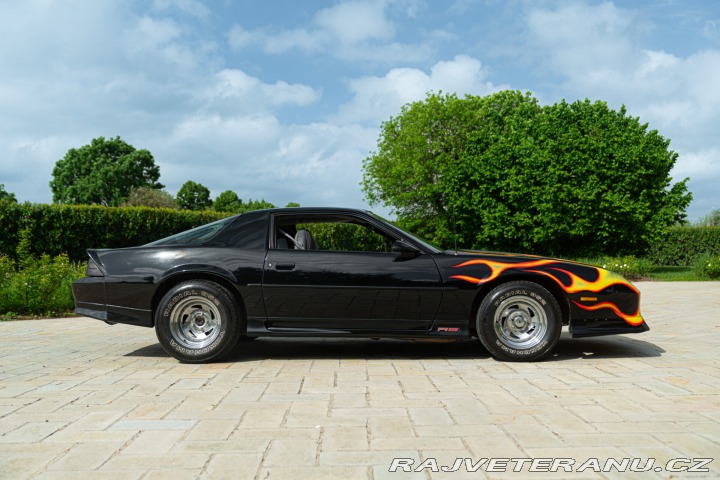 Chevrolet Camaro III Z28 RS 5.0 V8 1992