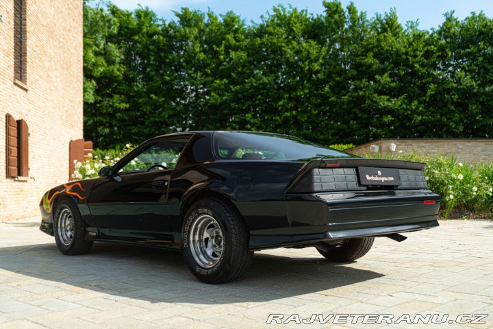 Chevrolet Camaro III Z28 RS 5.0 V8 1992