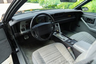 Chevrolet Camaro III Z28 RS 5.0 V8 1992