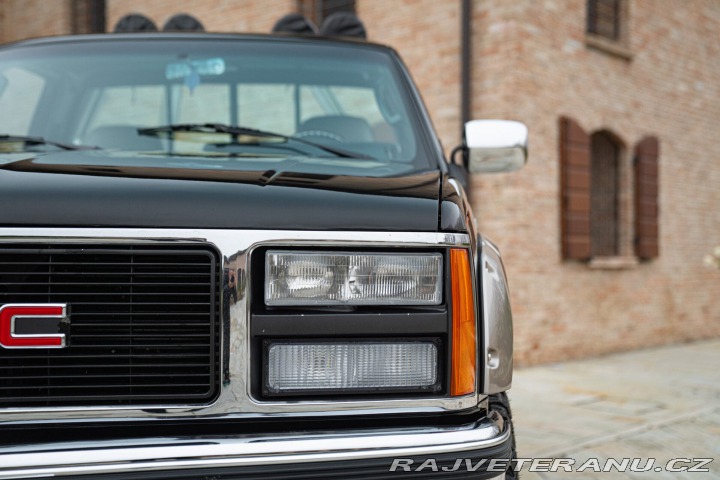 GMC Sierra SLX 5.7 L V8 1990