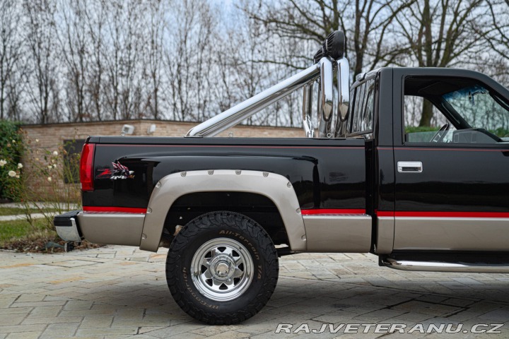GMC Sierra SLX 5.7 L V8 1990