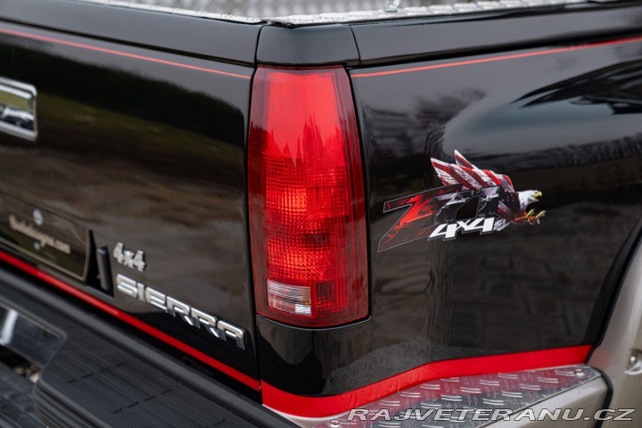 GMC Sierra SLX 5.7 L V8 1990