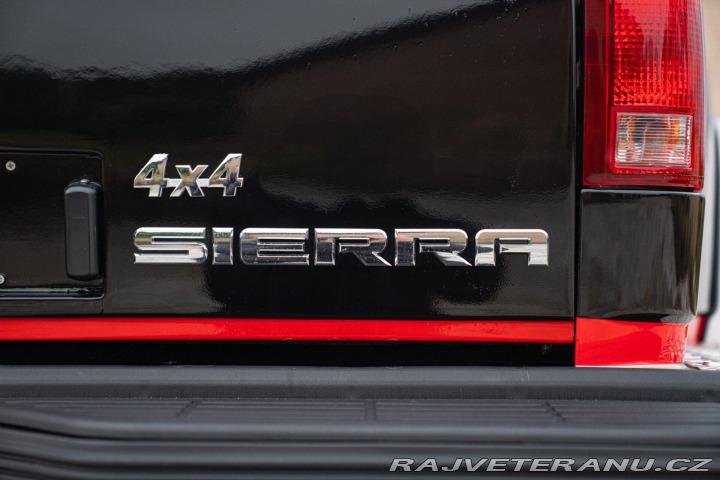 GMC Sierra SLX 5.7 L V8 1990