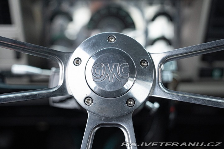 GMC Sierra SLX 5.7 L V8 1990