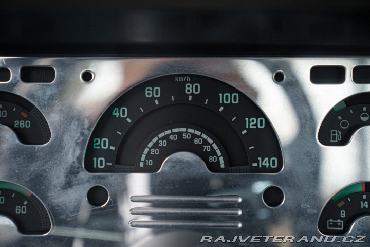 GMC Sierra SLX 5.7 L V8 1990