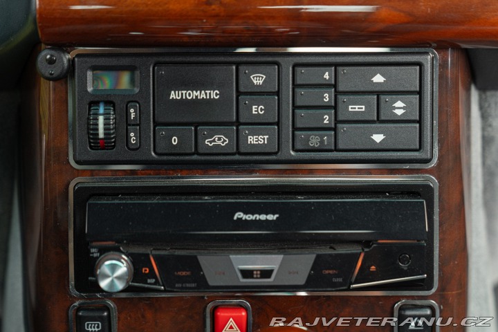 Mercedes-Benz 320 SL 320 1995