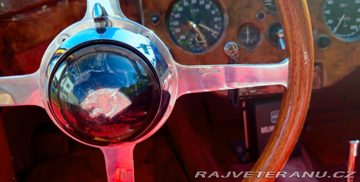 Jaguar XK XK120 SE DHC 1953