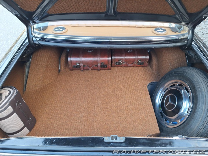 Mercedes-Benz 220  1969