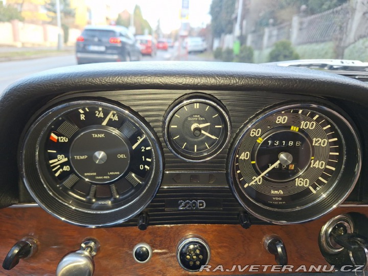 Mercedes-Benz 220  1969