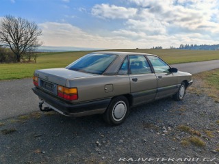 Audi 100 C3 1988