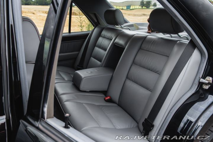 Mercedes-Benz E 400 E W124 1992