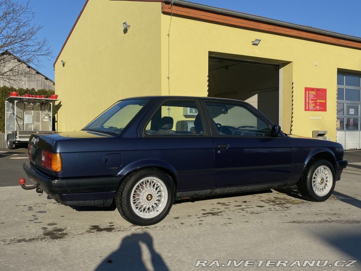 BMW 3 318i 1990