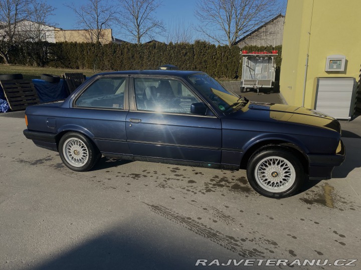 BMW 3 318i 1990