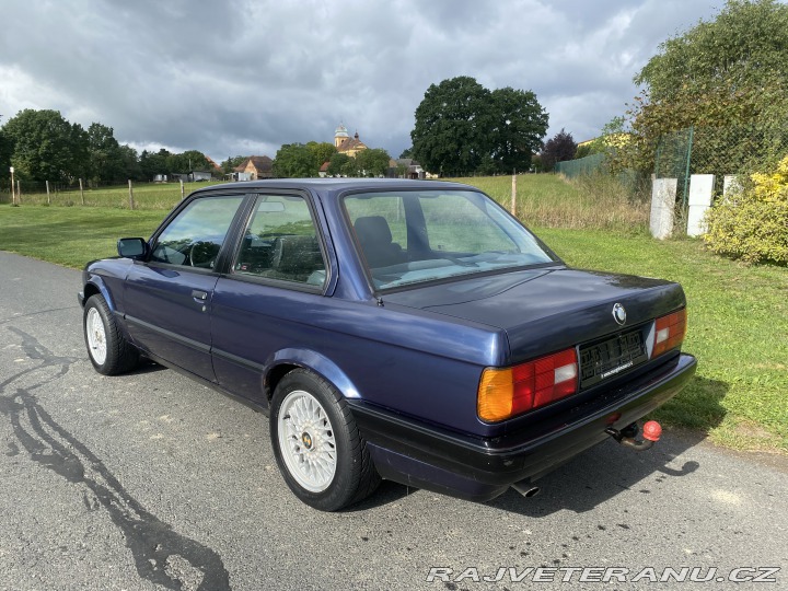 BMW 3 318i 1990