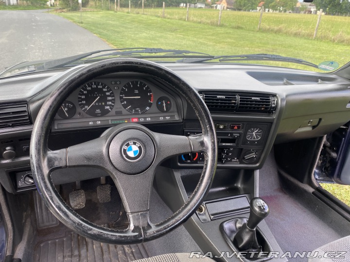 BMW 3 318i 1990