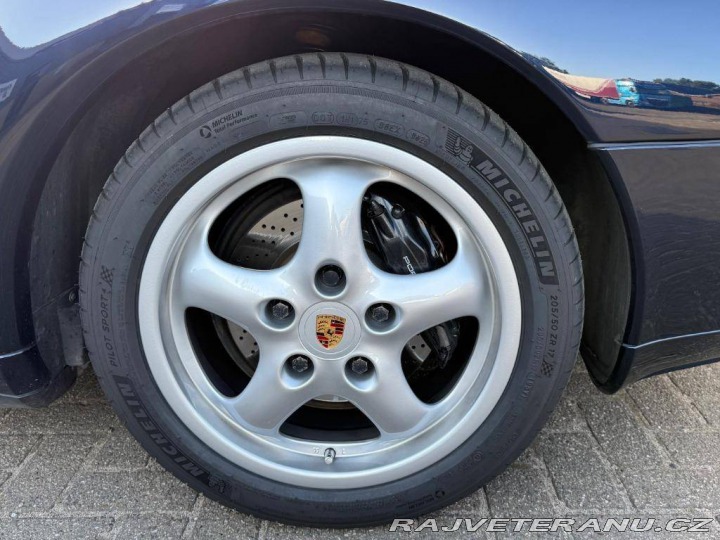 Porsche 911 Carrera 1996