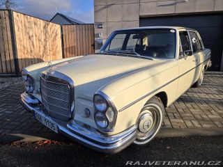 Mercedes-Benz S W108 250S