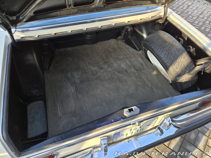 Mercedes-Benz 250 250S W108 1967