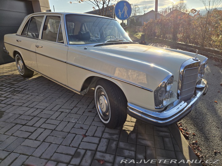 Mercedes-Benz S W108 250S 1967