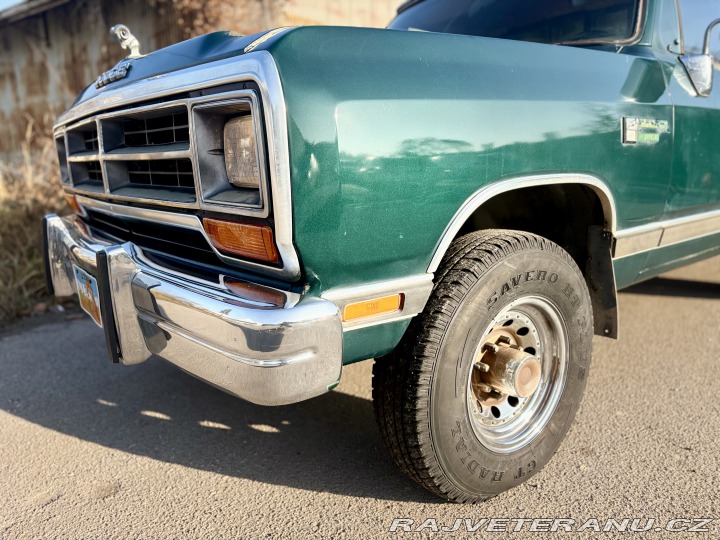 Dodge Ostatní modely W200 POWER RAM 1989