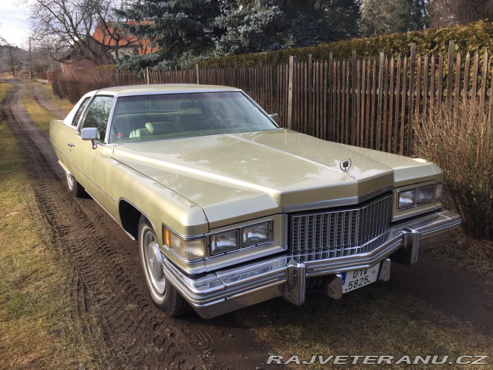 Cadillac Coupe de Ville  1975