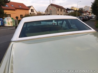Cadillac Coupe de Ville  1975