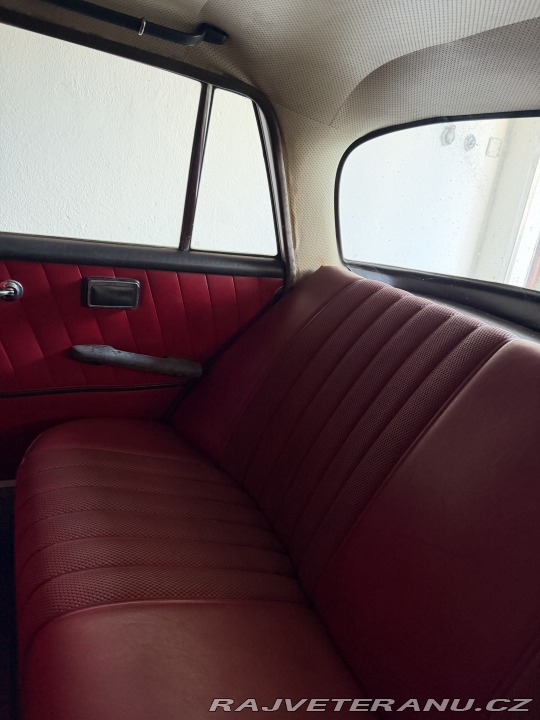 Mercedes-Benz 190 W110 1964