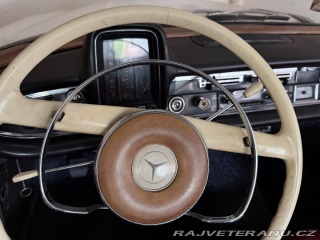 Mercedes-Benz 190 W110 1964