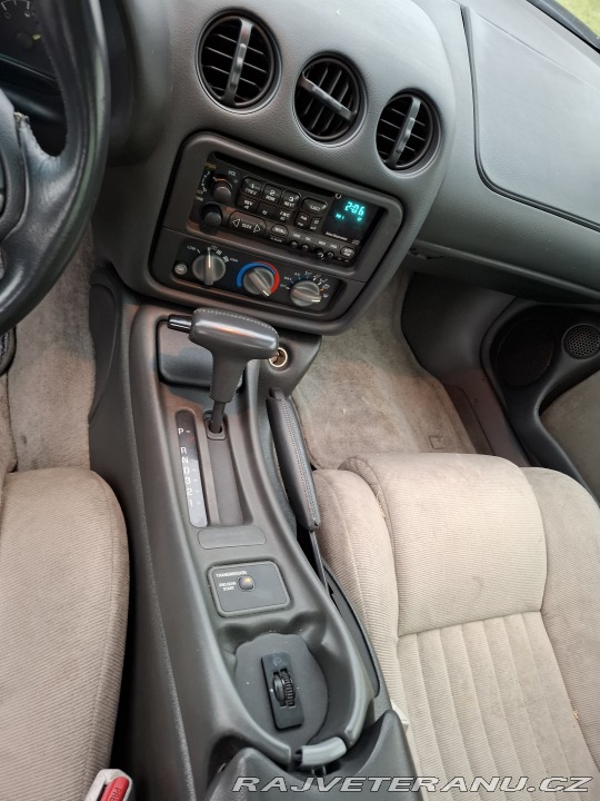 Pontiac Firebird 3.4 109 kw 1996