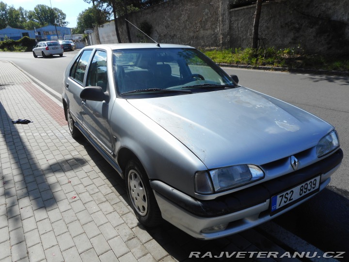 Renault 19 RN 1995