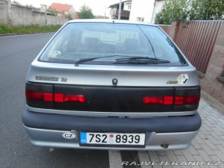Renault 19 RN 1995