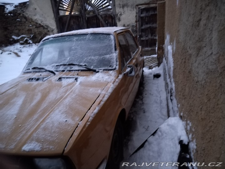 Škoda 105 105 L 1981